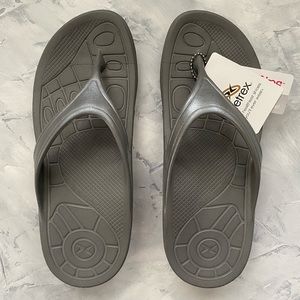 NEW Water Friendly Grey Fiji Flip Flop with Arch Support